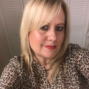 Meet your Posher, Helen